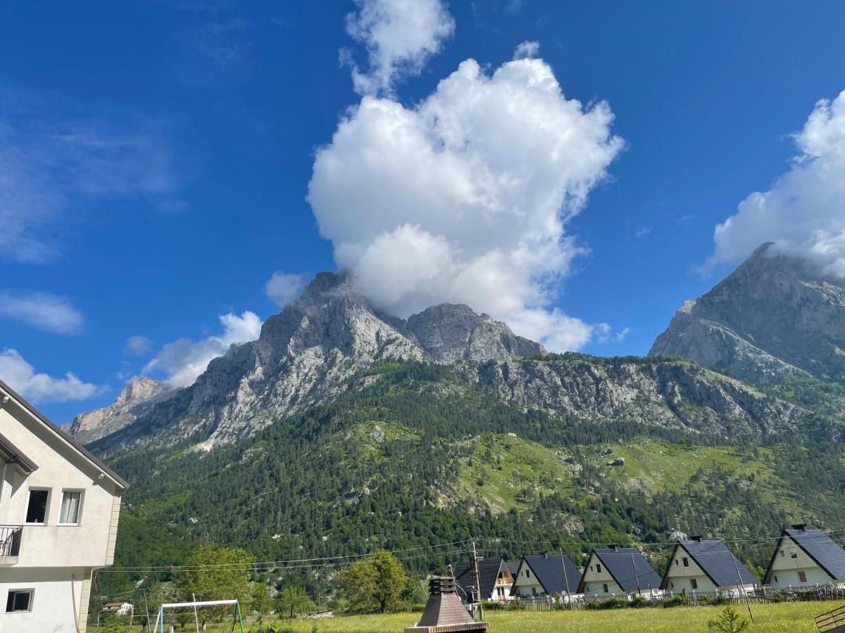 Bujtina Izet Selimaj Hotel Valbone Exterior photo